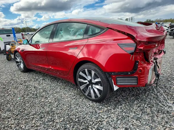 5YJ3E1EA7SF905376 2025 TESLA MODEL 3 - Image 2