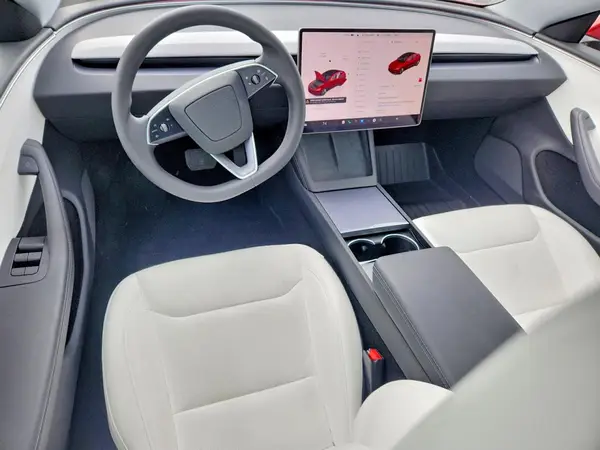 5YJ3E1EA7SF905376 2025 TESLA MODEL 3 - Image 8