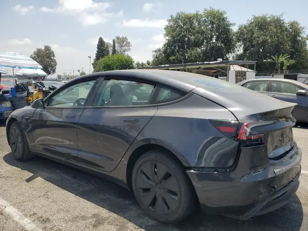 5YJ3E1EA7SF906902 2025 TESLA MODEL 3 - Image 2