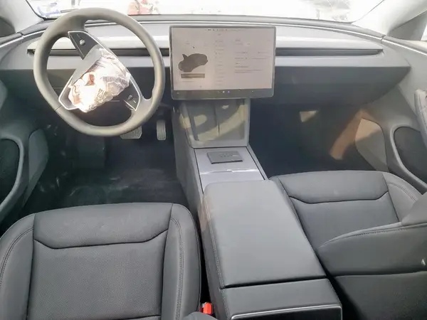 5YJ3E1EA7SF908617 2025 TESLA MODEL 3 - Image 8