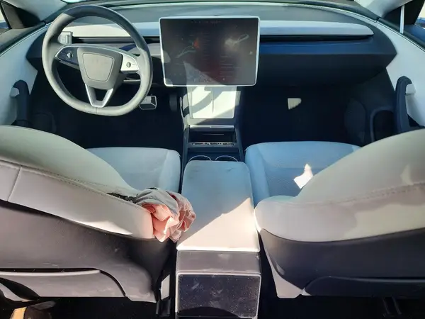 5YJ3E1EA7SF913722 2025 TESLA MODEL 3 - Image 8
