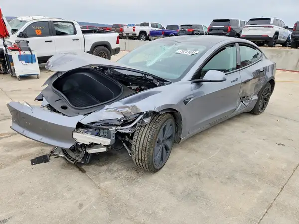 5YJ3E1EA7SF917446 2025 TESLA MODEL 3 - Image 1