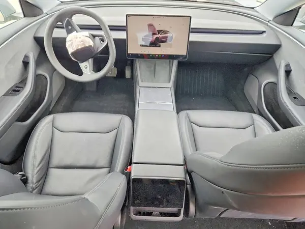 5YJ3E1EA7SF917446 2025 TESLA MODEL 3 - Image 8