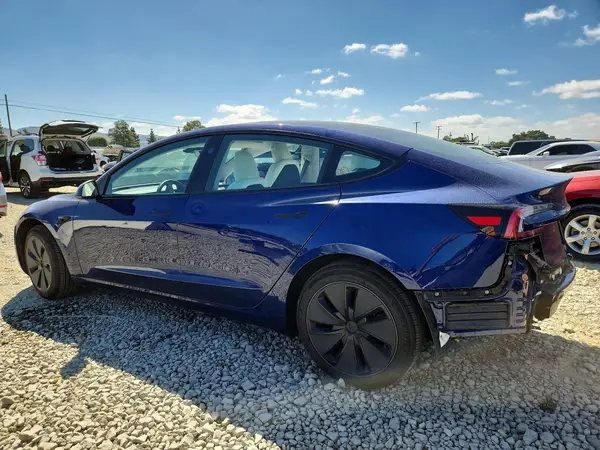 5YJ3E1EA7SF920962 2025 TESLA MODEL 3 - Image 2