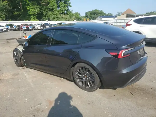 5YJ3E1EA7SF926485 2025 TESLA MODEL 3 - Image 2