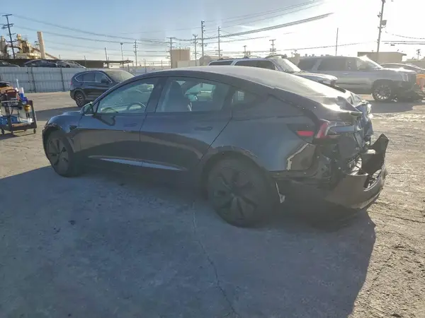 5YJ3E1EA7SF936238 2025 TESLA MODEL 3 - Image 2