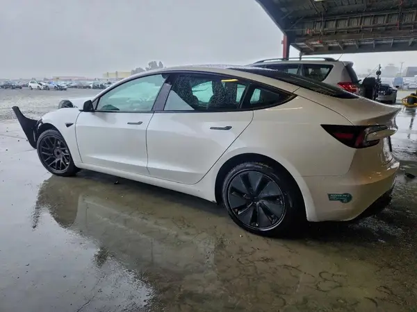 5YJ3E1EA7SF937728 2025 TESLA MODEL 3 - Image 2