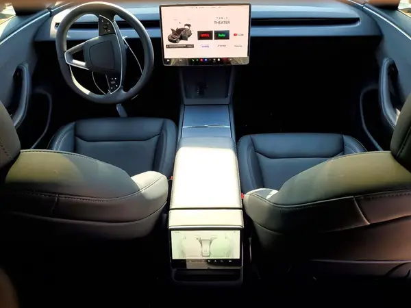 5YJ3E1EA7SF950527 2025 TESLA MODEL 3 - Image 8
