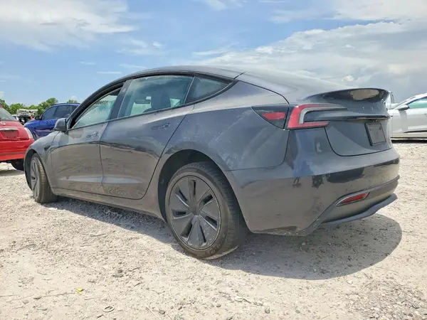5YJ3E1EA7SF953332 2025 TESLA MODEL 3 - Image 2