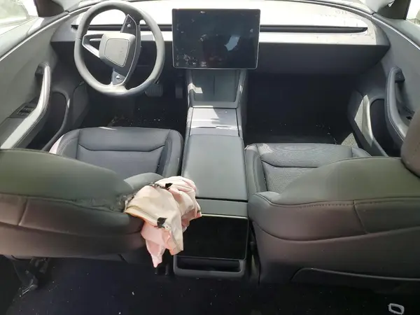 5YJ3E1EA7SF953332 2025 TESLA MODEL 3 - Image 8