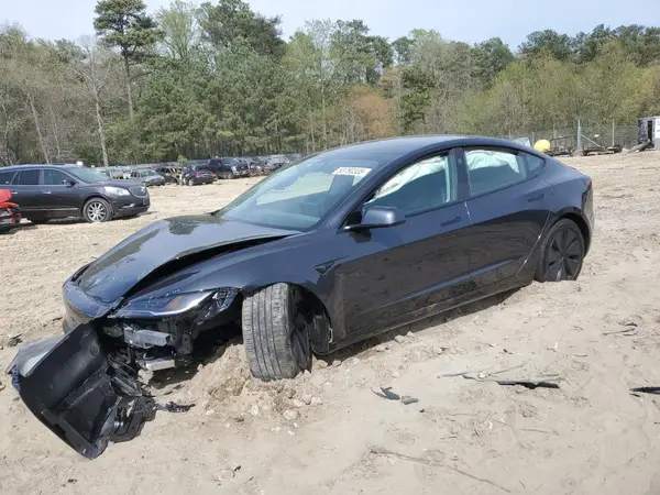 5YJ3E1EA7SF966534 2025 TESLA MODEL 3 - Image 1