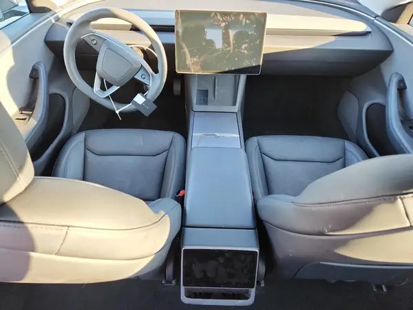 5YJ3E1EA7SF970292 2025 TESLA MODEL 3 - Image 8