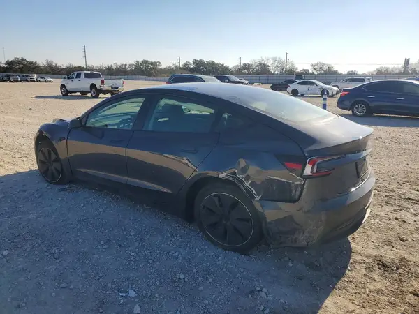 5YJ3E1EA7SF982460 2025 TESLA MODEL 3 - Image 2
