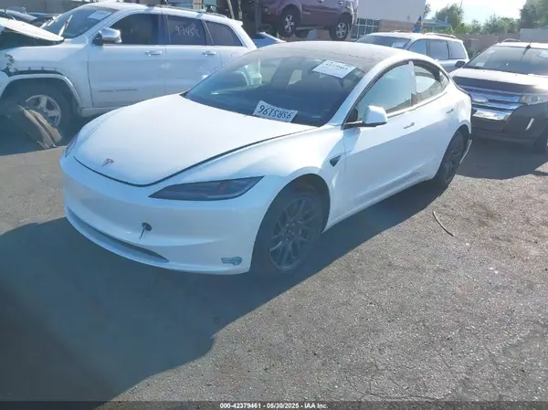 5YJ3E1EA7SF984435 2025 TESLA MODEL 3 - Image 2