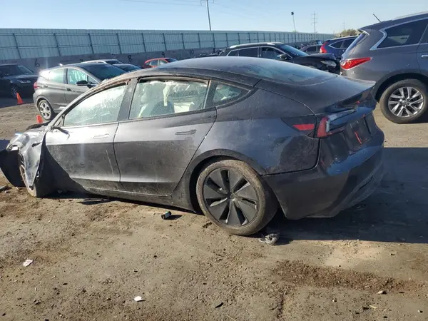 5YJ3E1EA7SF986198 2025 TESLA MODEL 3 - Image 2