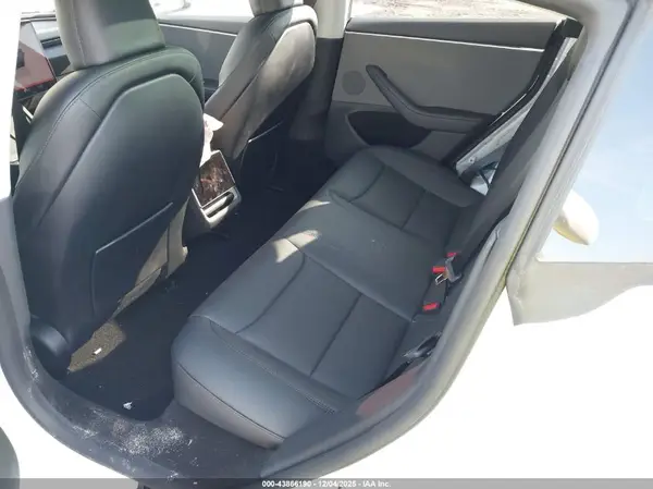 5YJ3E1EA7SF988419 2025 TESLA MODEL 3 - Image 8