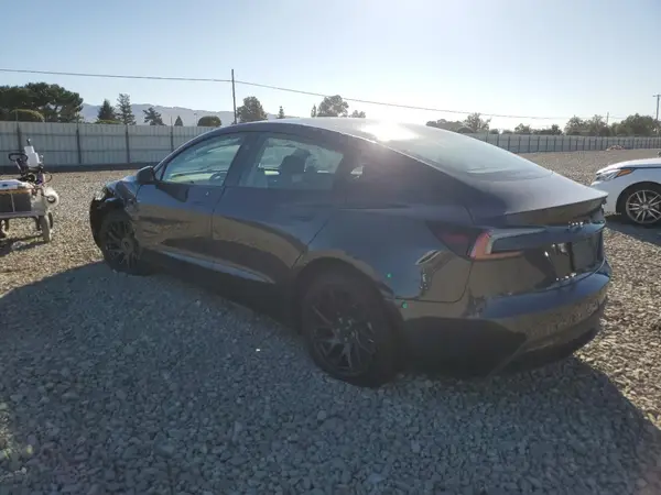 5YJ3E1EA7SF989098 2025 TESLA MODEL 3 - Image 2