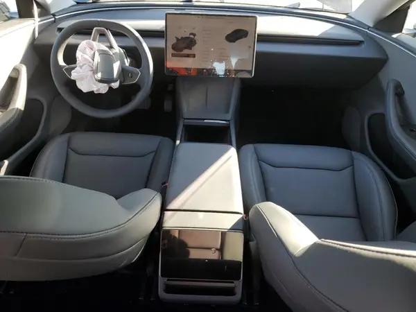 5YJ3E1EA7SF989098 2025 TESLA MODEL 3 - Image 8