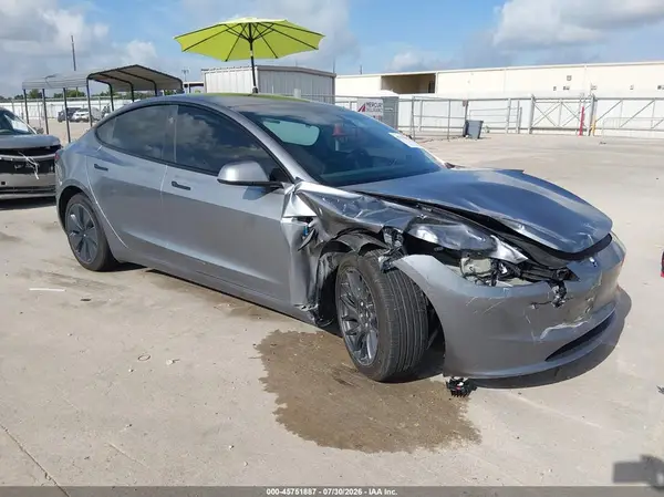 5YJ3E1EA7SF991725 2025 TESLA MODEL 3 - Image 1