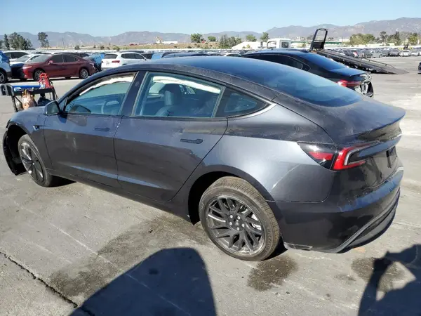5YJ3E1EA7SF994057 2025 TESLA MODEL 3 - Image 2