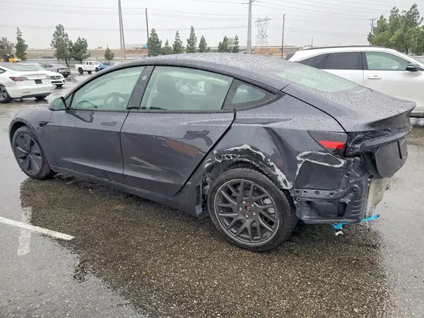5YJ3E1EA7SF996116 2025 TESLA MODEL 3 - Image 2