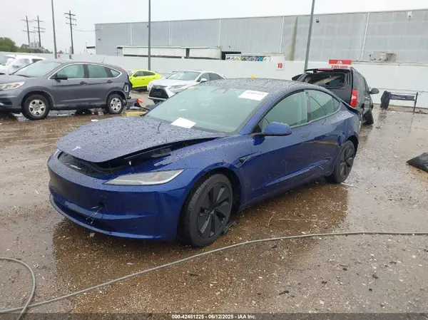 5YJ3E1EA7SF997945 2025 TESLA MODEL 3 - Image 2