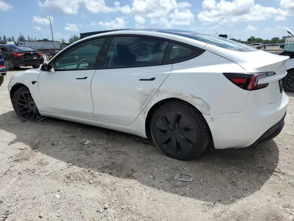 5YJ3E1EA7SF998335 2025 TESLA MODEL 3 - Image 2
