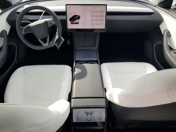 5YJ3E1EA7TF121488 2026 TESLA MODEL 3 - Image 8