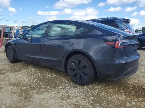5YJ3E1EA7TF131308 2026 TESLA MODEL 3 - Image 2