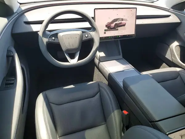 5YJ3E1EA7TF143572 2026 TESLA MODEL 3 - Image 8