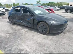 5YJ3E1EA7TF144009 2026 TESLA MODEL 3