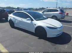 5YJ3E1EA7TF163286 2026 TESLA MODEL 3