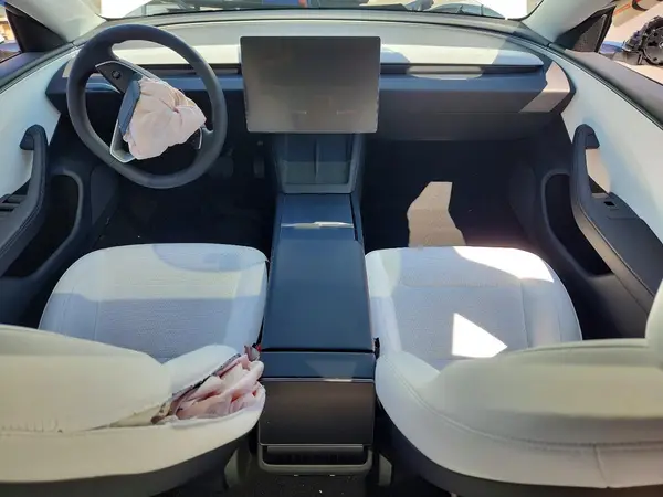 5YJ3E1EA7TF185868 2026 TESLA MODEL 3 - Image 8