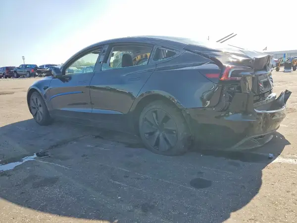 5YJ3E1EA7TF195722 2026 TESLA MODEL 3 - Image 2