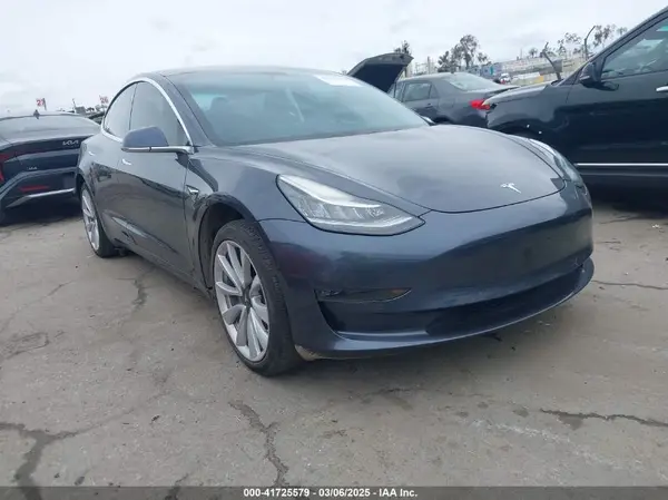 5YJ3E1EA8HF001738 2017 TESLA MODEL 3 - Image 1