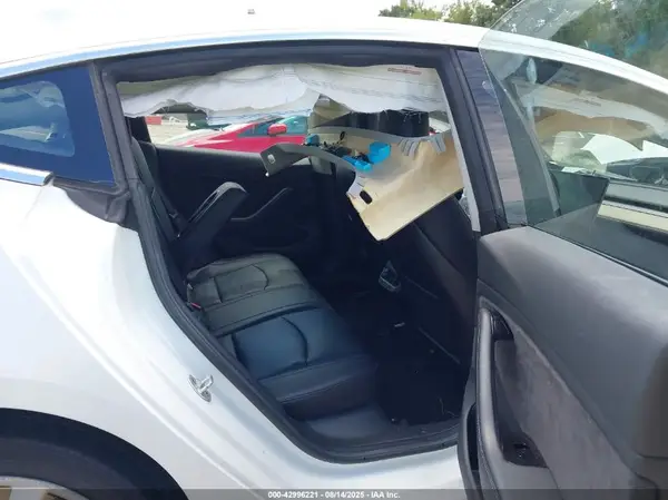 5YJ3E1EA8HF003747 2017 TESLA MODEL 3 - Image 8