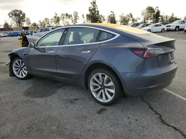 5YJ3E1EA8JF003429 2018 TESLA MODEL 3 - Image 2