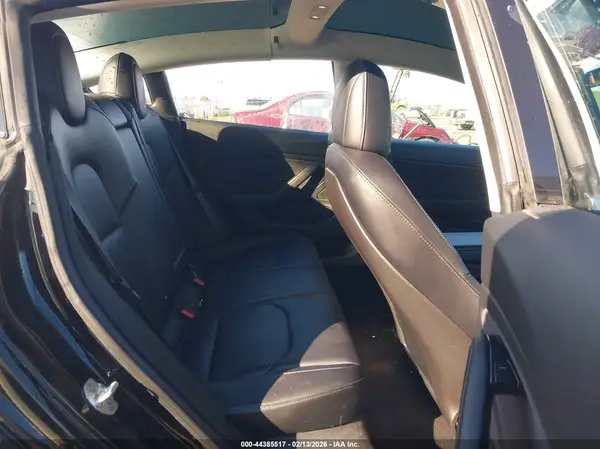 5YJ3E1EA8JF004872 2018 TESLA MODEL 3 - Image 8