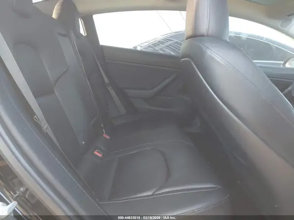 5YJ3E1EA8JF004922 2018 TESLA MODEL 3 - Image 8