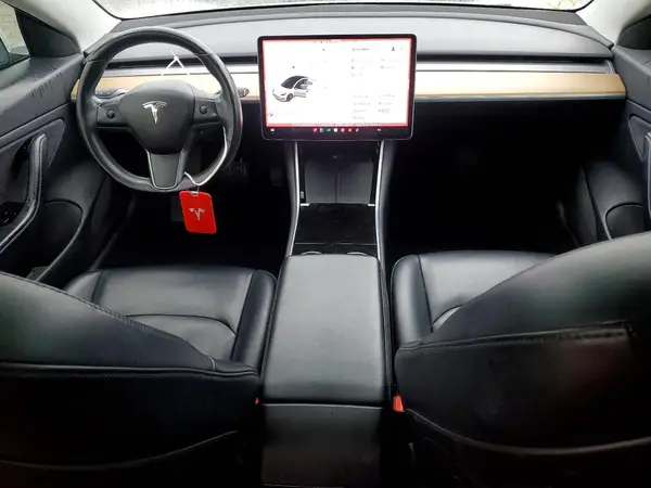 5YJ3E1EA8JF005813 2018 TESLA MODEL 3 - Image 8