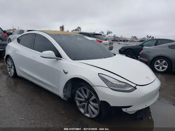 5YJ3E1EA8JF006458 2018 TESLA MODEL 3 - Image 1