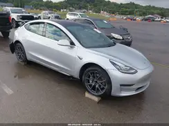 5YJ3E1EA8JF007061 2018 TESLA MODEL 3