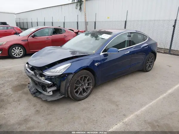 5YJ3E1EA8JF009036 2018 TESLA MODEL 3 - Image 2