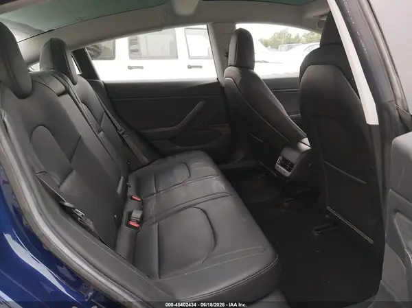 5YJ3E1EA8JF009036 2018 TESLA MODEL 3 - Image 8