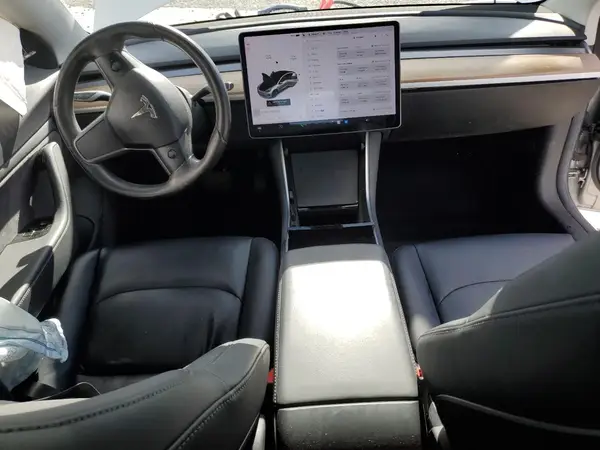 5YJ3E1EA8JF010381 2018 TESLA MODEL 3 - Image 8