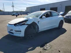 5YJ3E1EA8JF010624 2018 TESLA MODEL 3