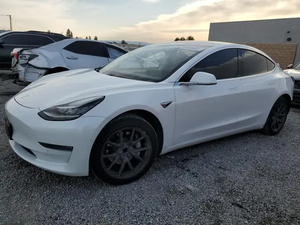 5YJ3E1EA8JF013247 2018 TESLA MODEL 3 - Image 1