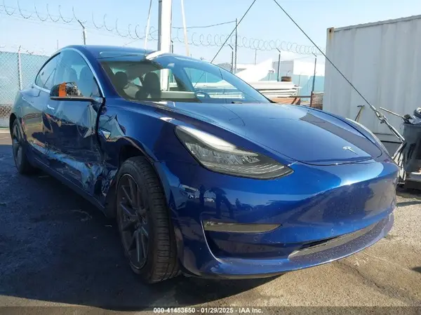 5YJ3E1EA8JF014706 2018 TESLA MODEL 3 - Image 1
