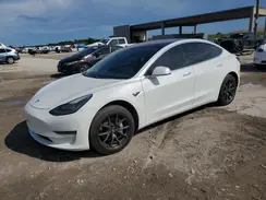 5YJ3E1EA8JF017251 2018 TESLA MODEL 3