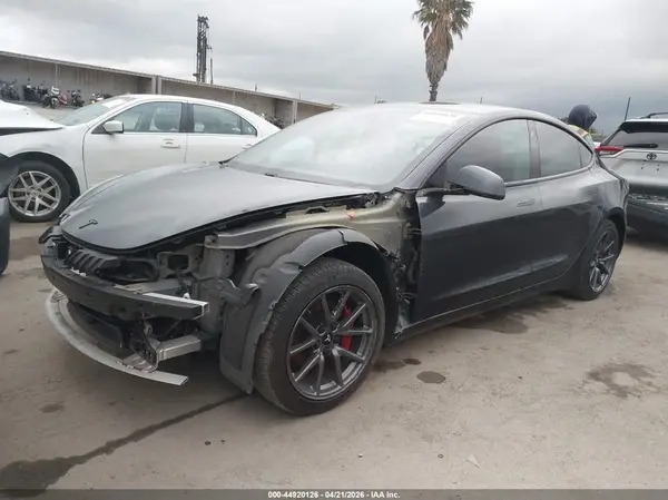 5YJ3E1EA8JF021798 2018 TESLA MODEL 3 - Image 2